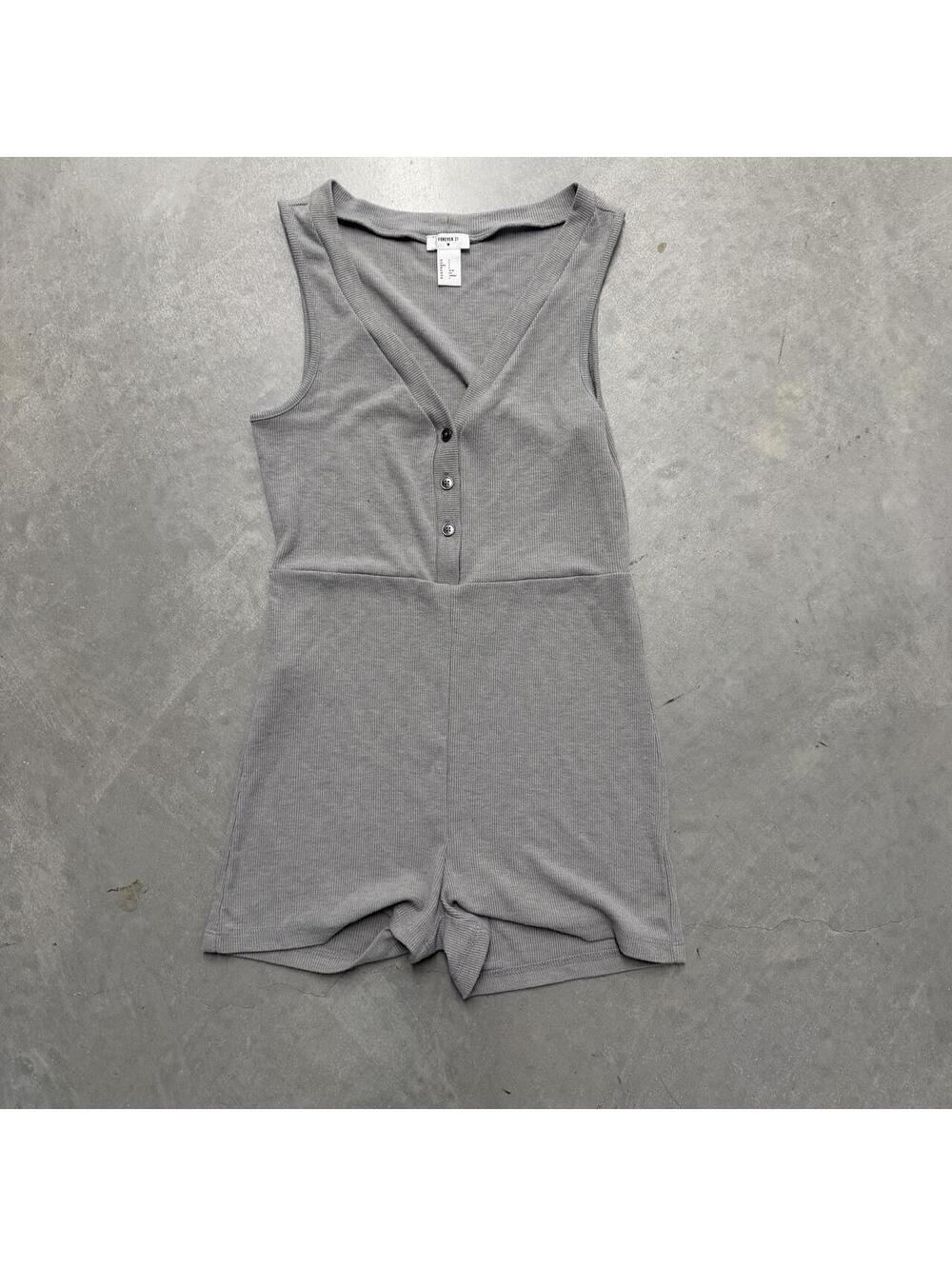 Forever 21 Women's Gray Ribbed Sleeveless Henley Romper Short One Piece Size S